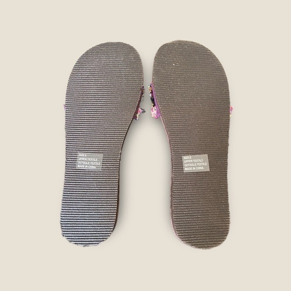 Olivia Miller Sandals - Picture 2 of 5